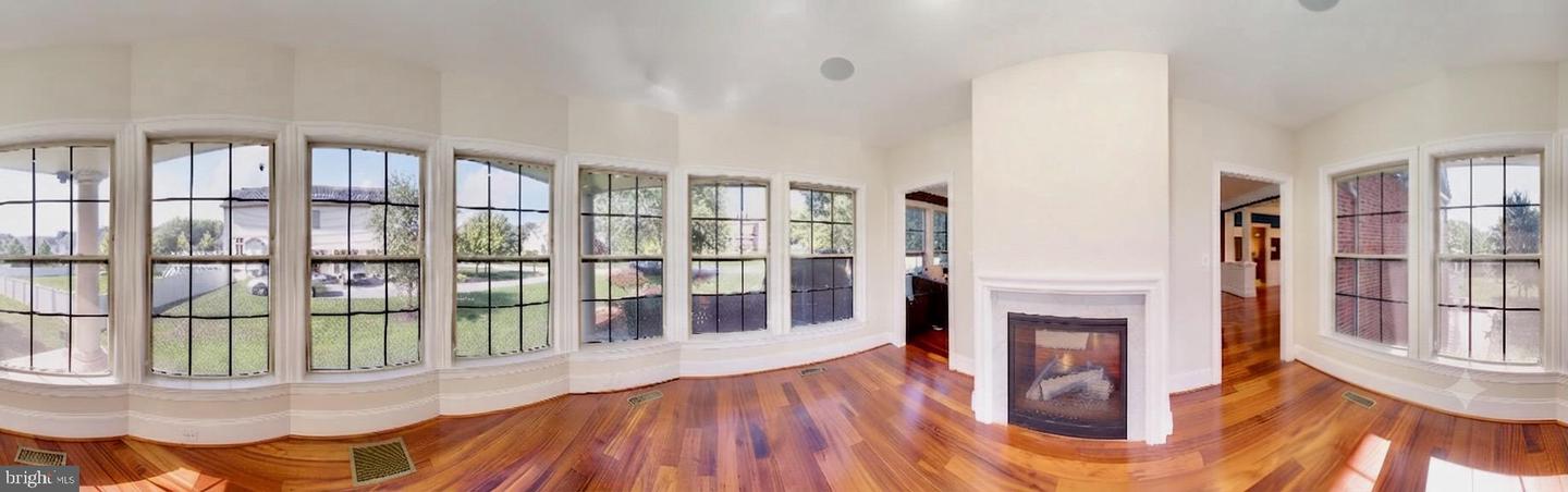 2405 Turngate Ct Property Photo 17