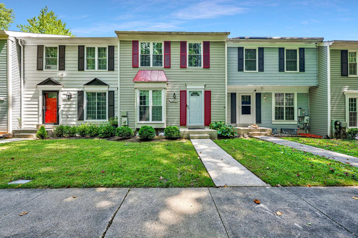 15811 Piller Ln Property Photo 1