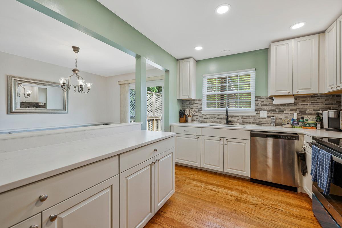 15811 Piller Ln Property Photo 10