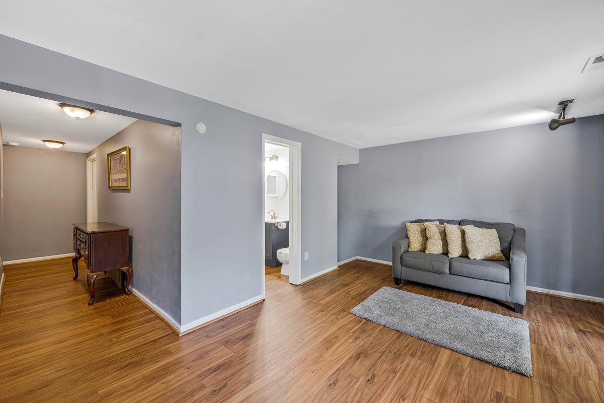 15811 Piller Ln Property Photo 21