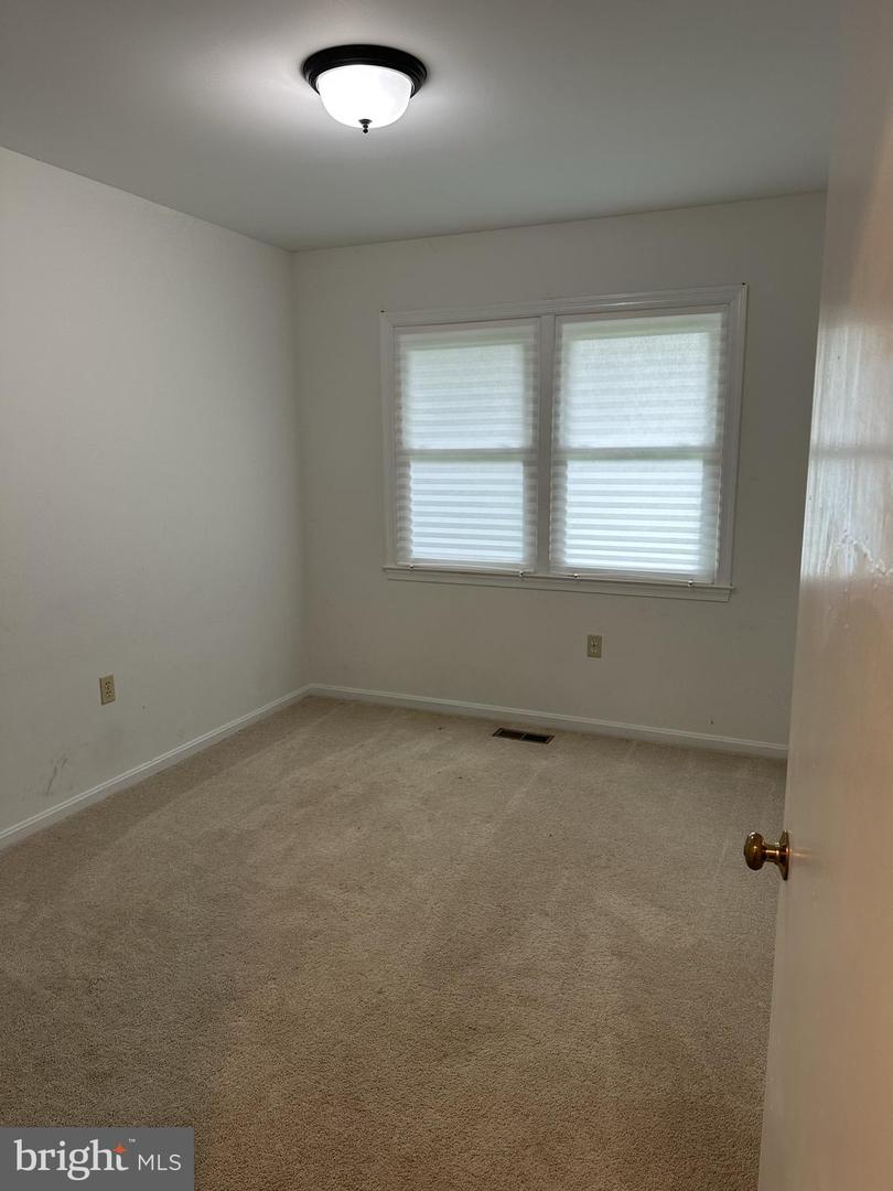 5601 Gwynndale Pl Property Photo 5