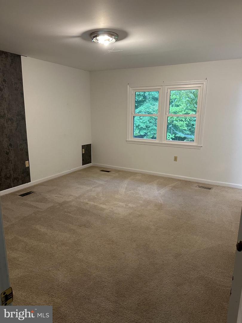 5601 Gwynndale Pl Property Photo 7