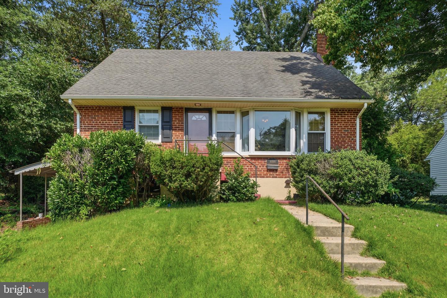 10500 Deakins Hall Dr Property Photo 1