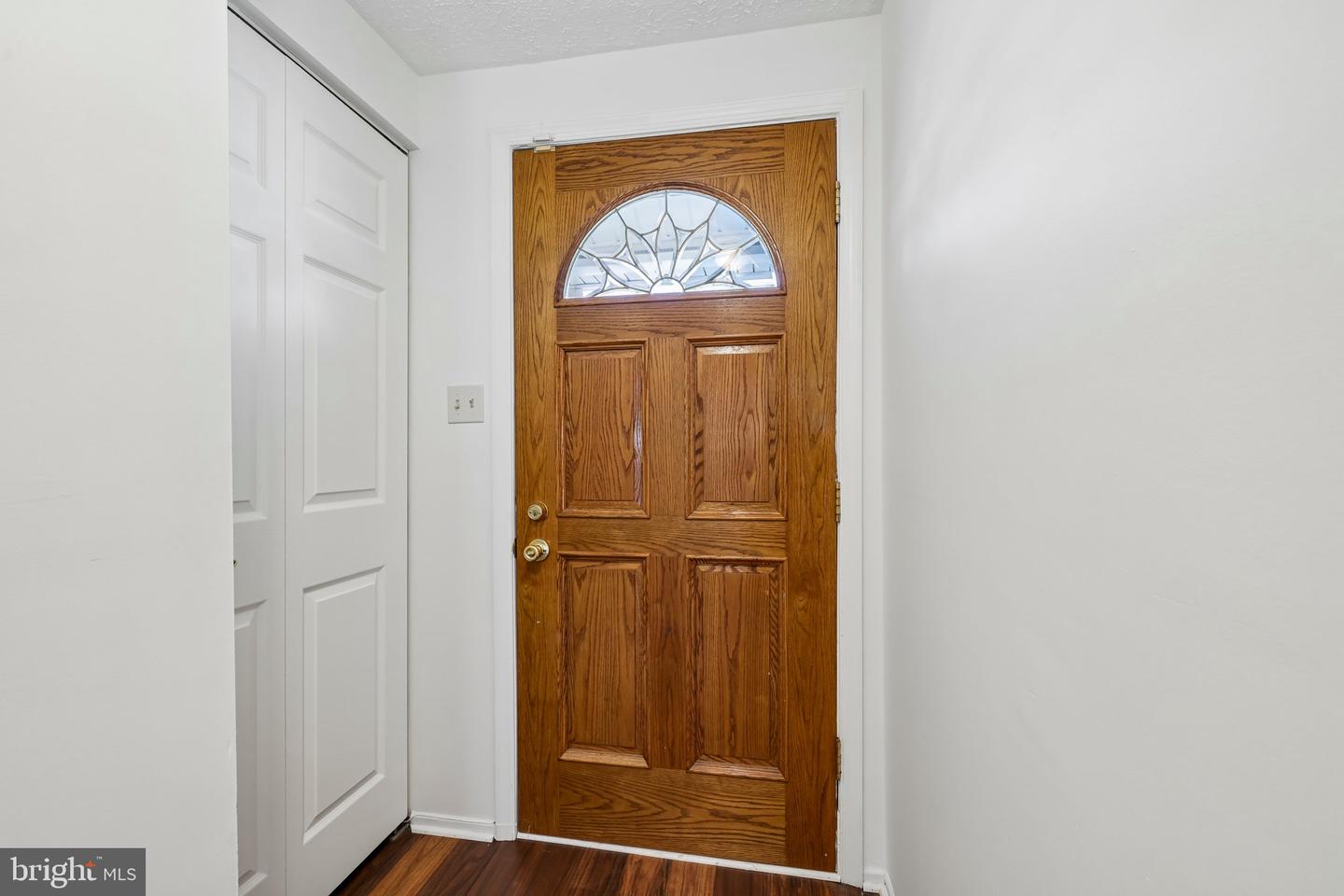 16301 Pewter Ln Property Photo 4