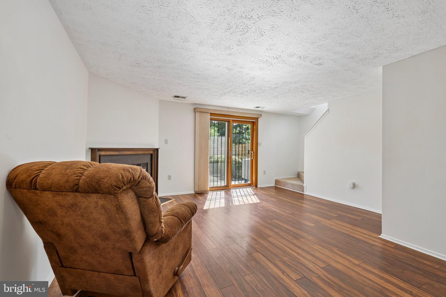16301 Pewter Ln Property Photo 6