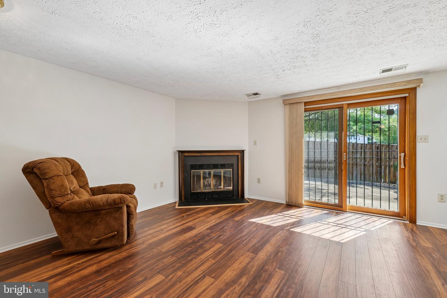 16301 Pewter Ln Property Photo 7