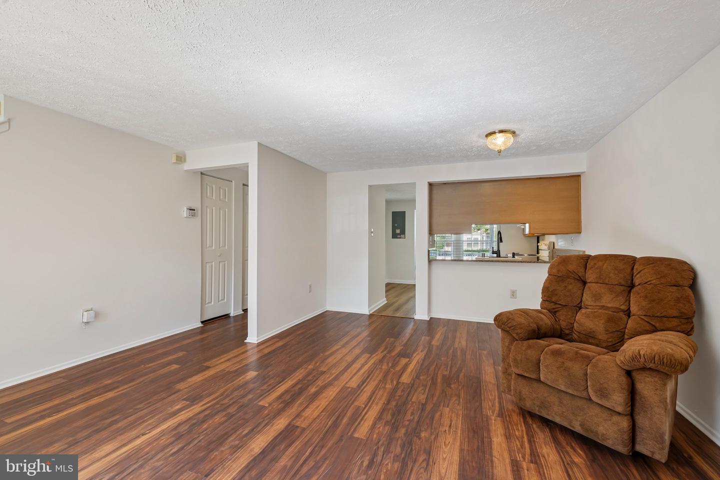 16301 Pewter Ln Property Photo 8