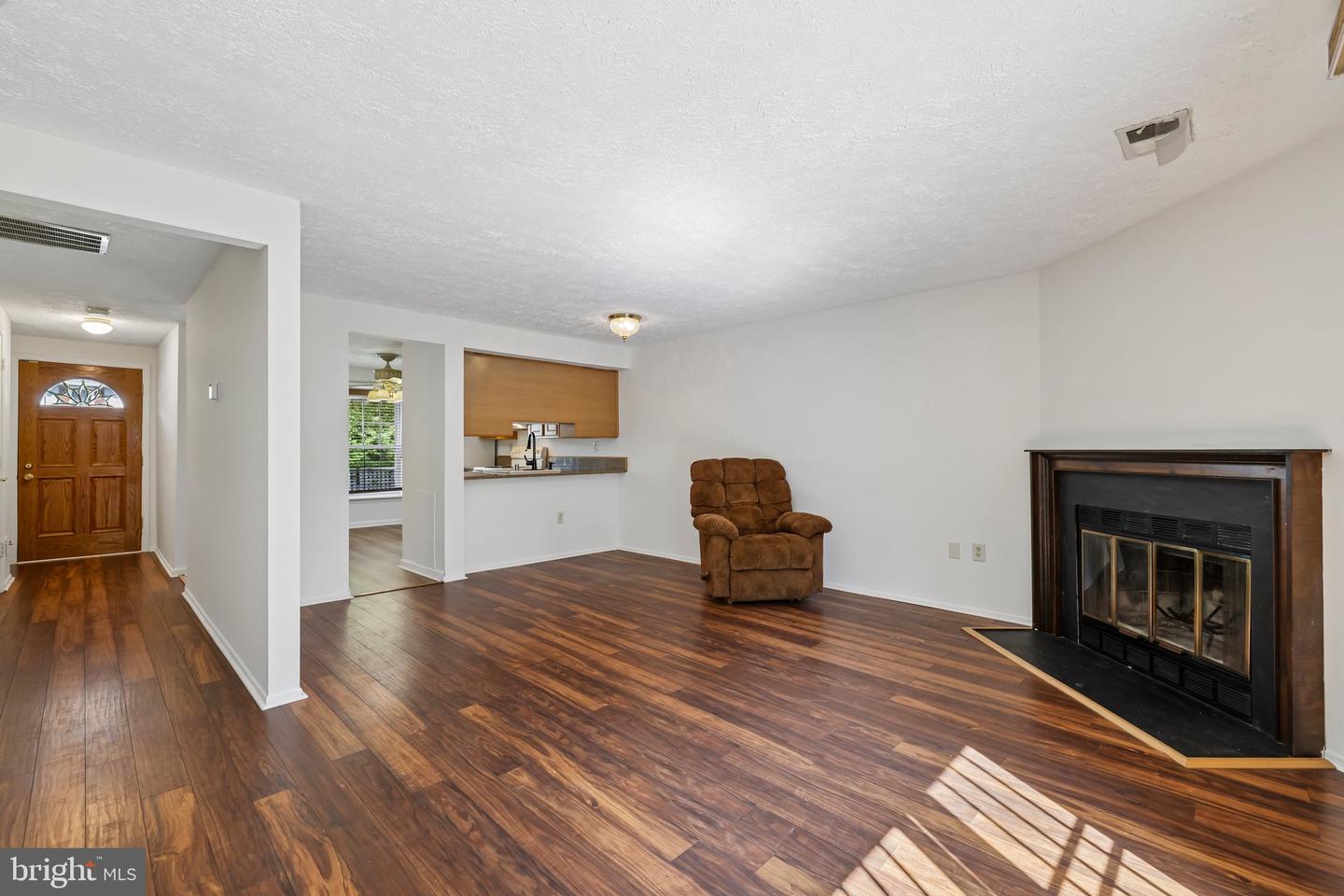 16301 Pewter Ln Property Photo 10