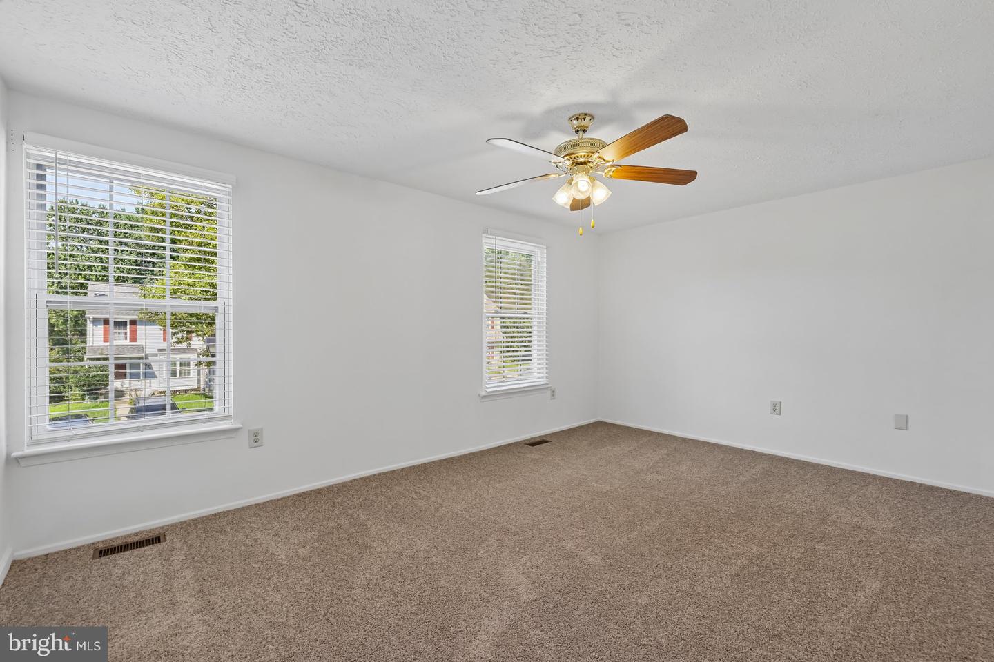 16301 Pewter Ln Property Photo 22