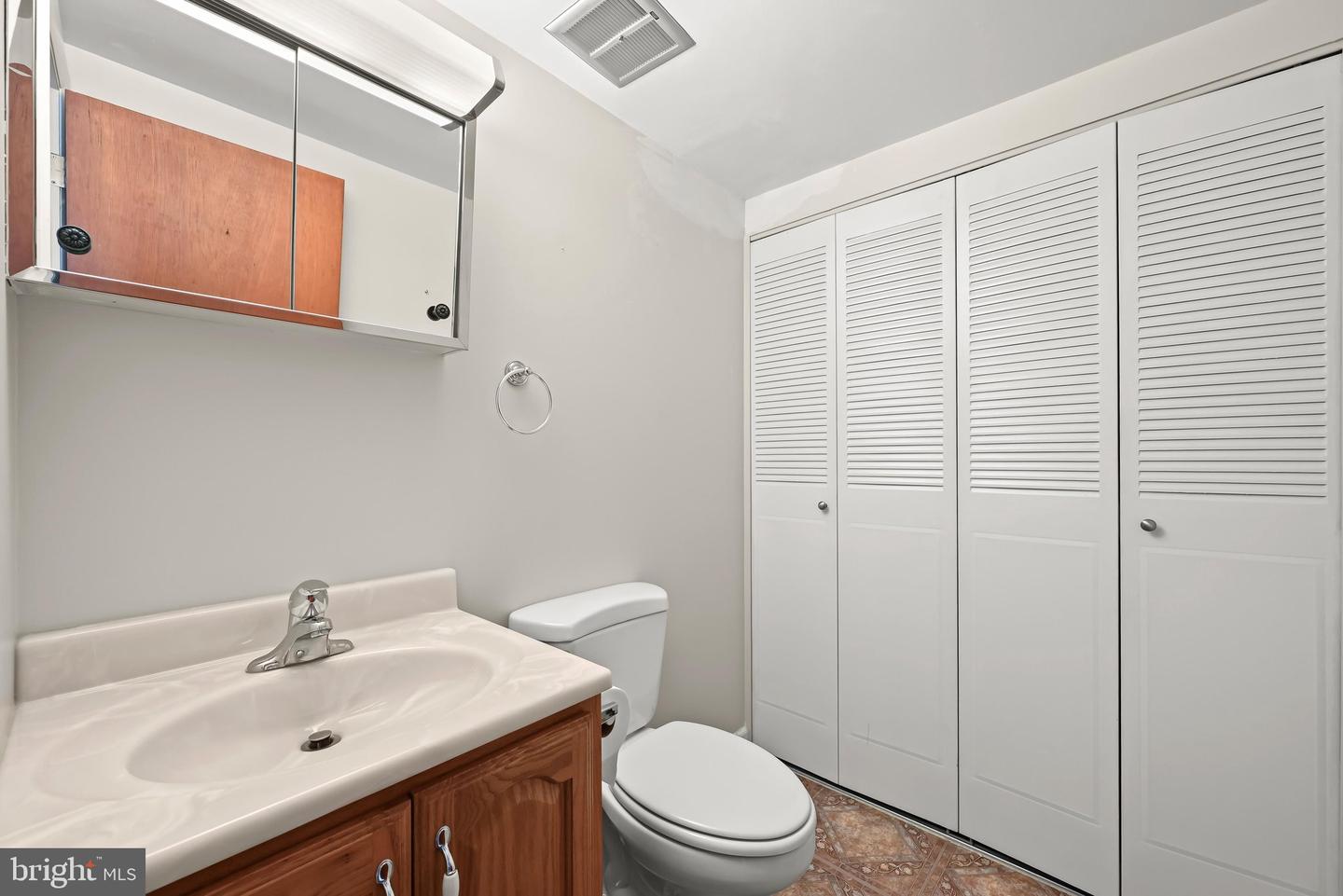 934 West St Property Photo 16