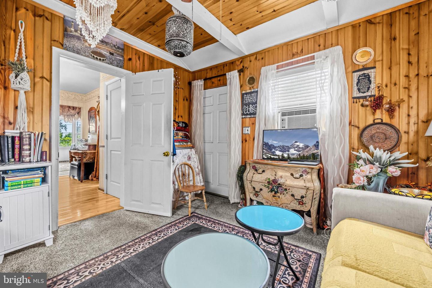 5603 Berwyn Rd Property Photo 7