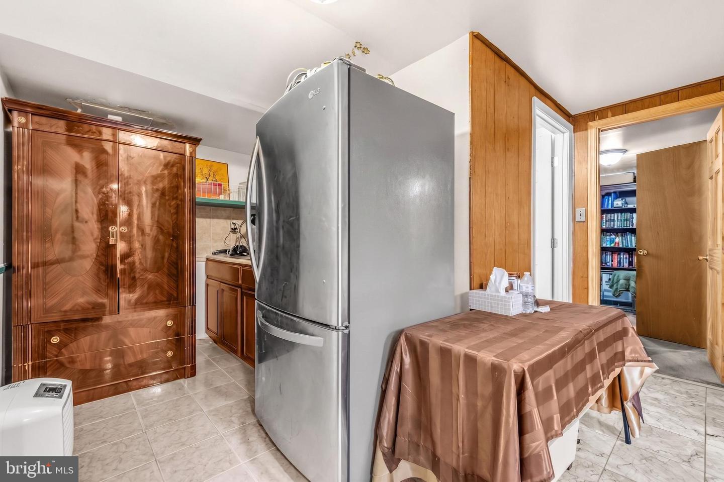 5603 Berwyn Rd Property Photo 17