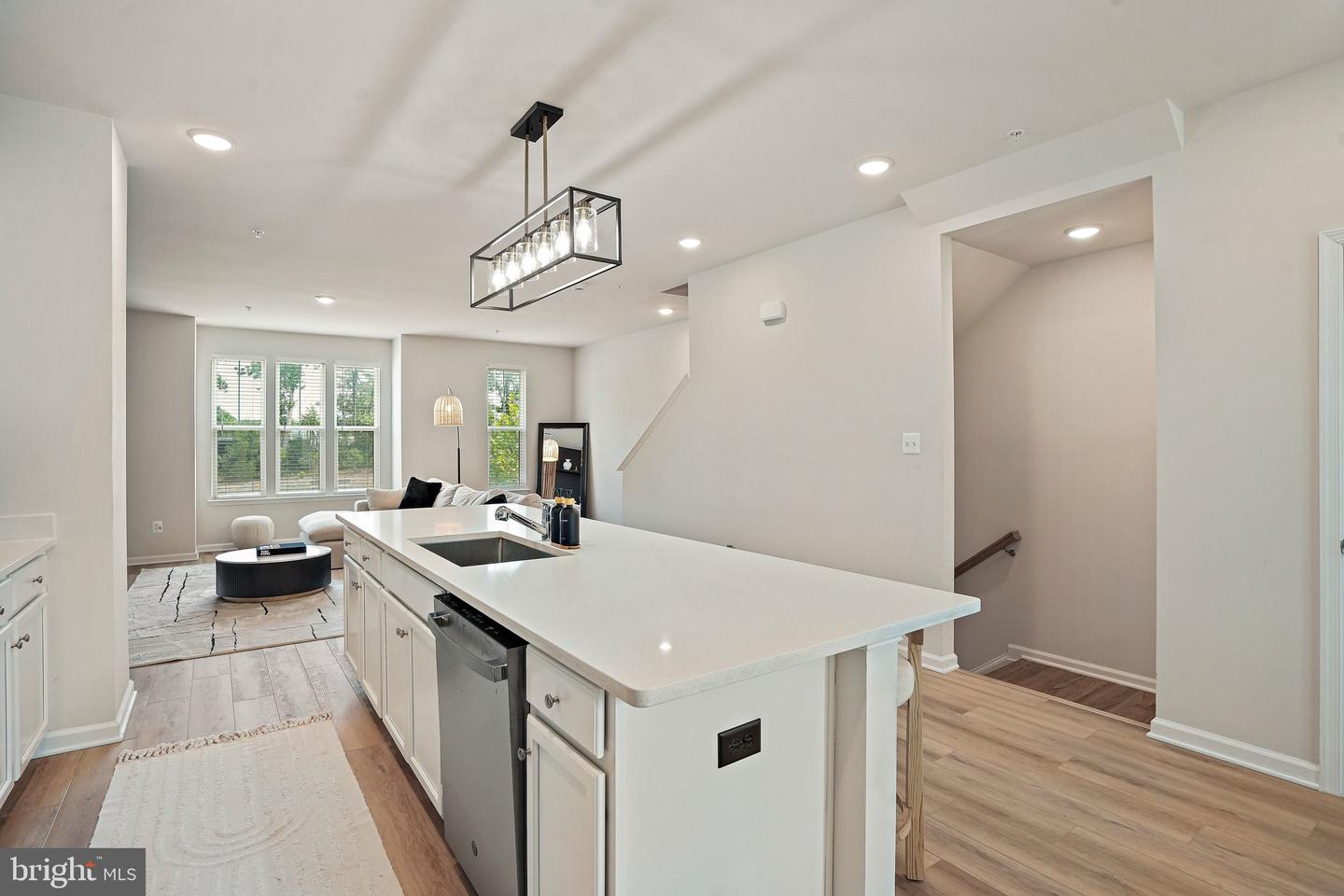 3443 Carnaby St Property Photo 10