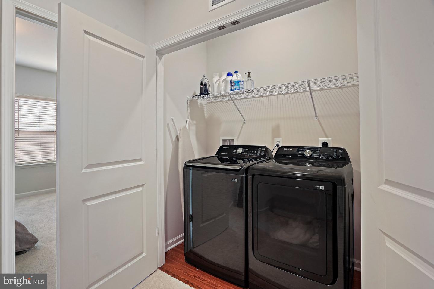 3443 Carnaby St Property Photo 17