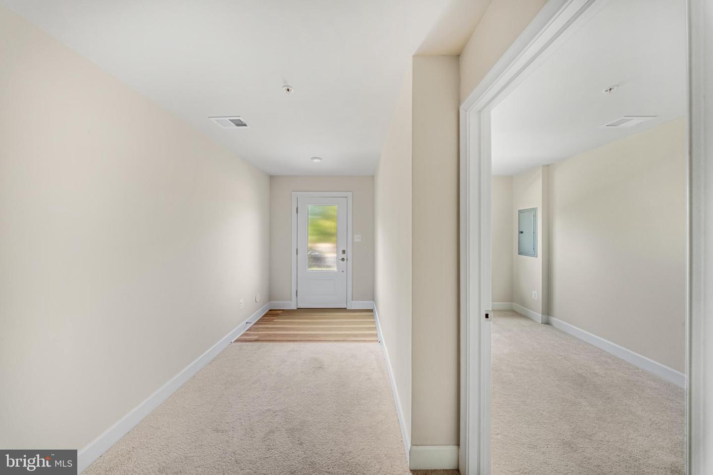 3525 Carnaby St Property Photo 4