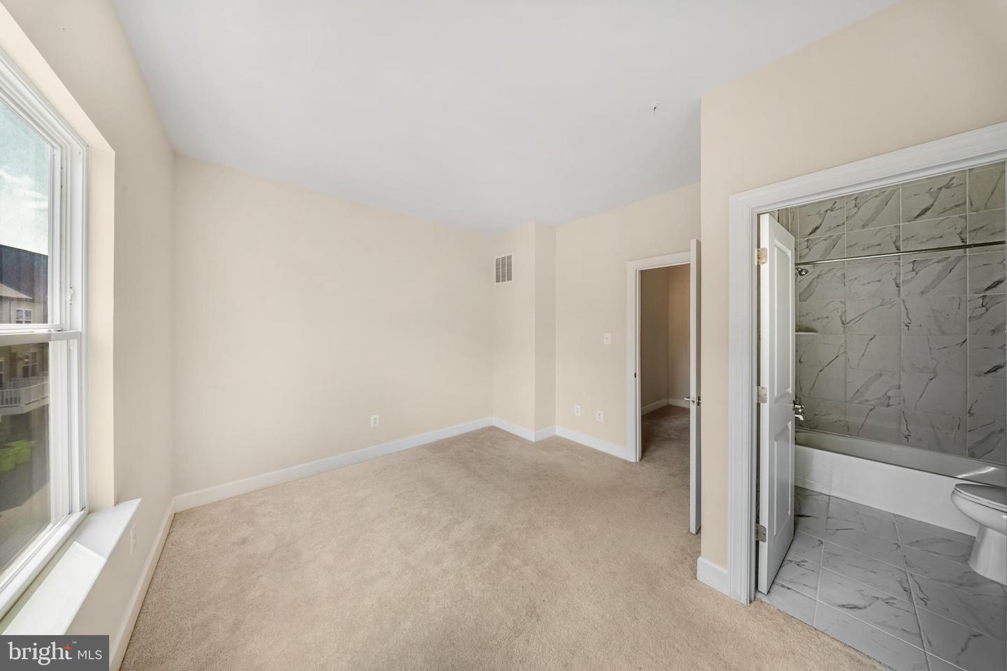 3525 Carnaby St Property Photo 28