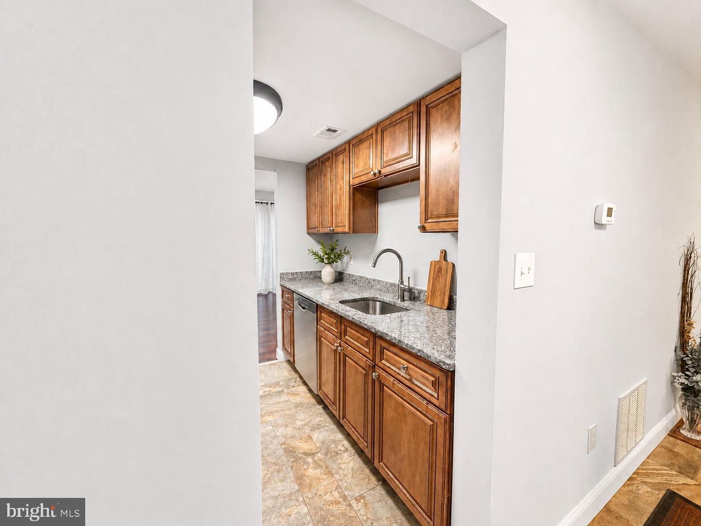 7285 Wood Hollow Ter Property Photo 9