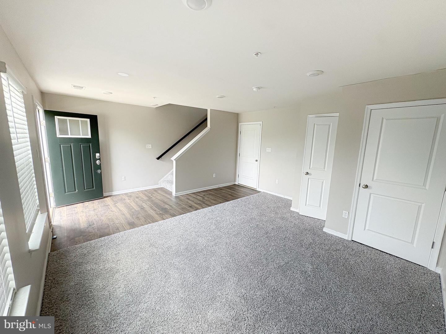 9623 Fagan Dr Property Photo 4