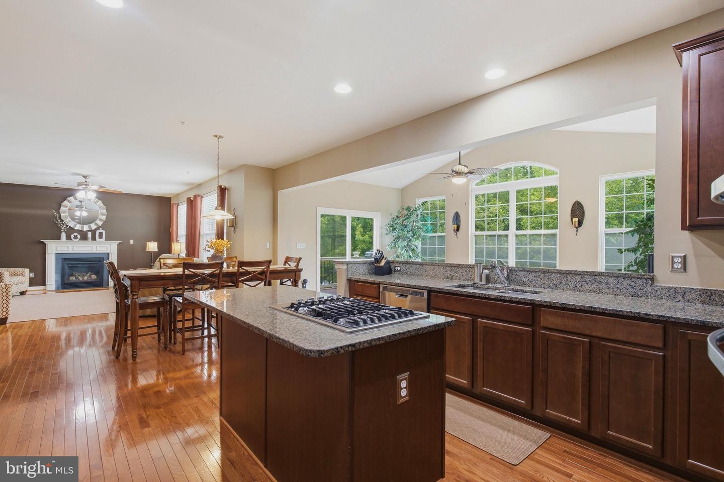 7213 Autumn Blaze Ct Property Photo 13