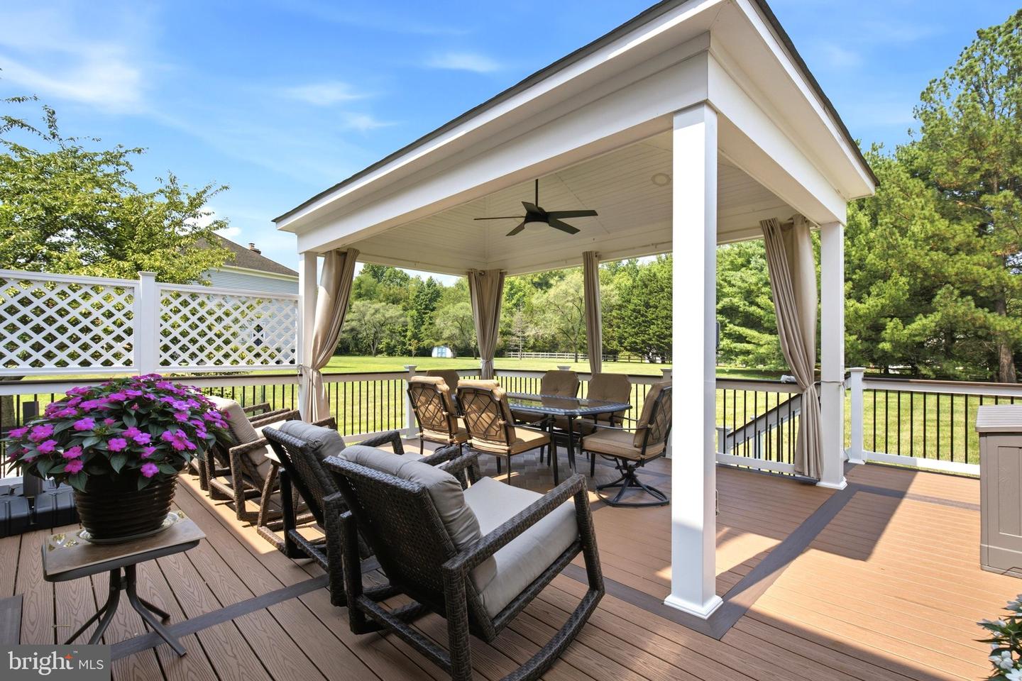 14407 Secretariat Dr Property Photo 2