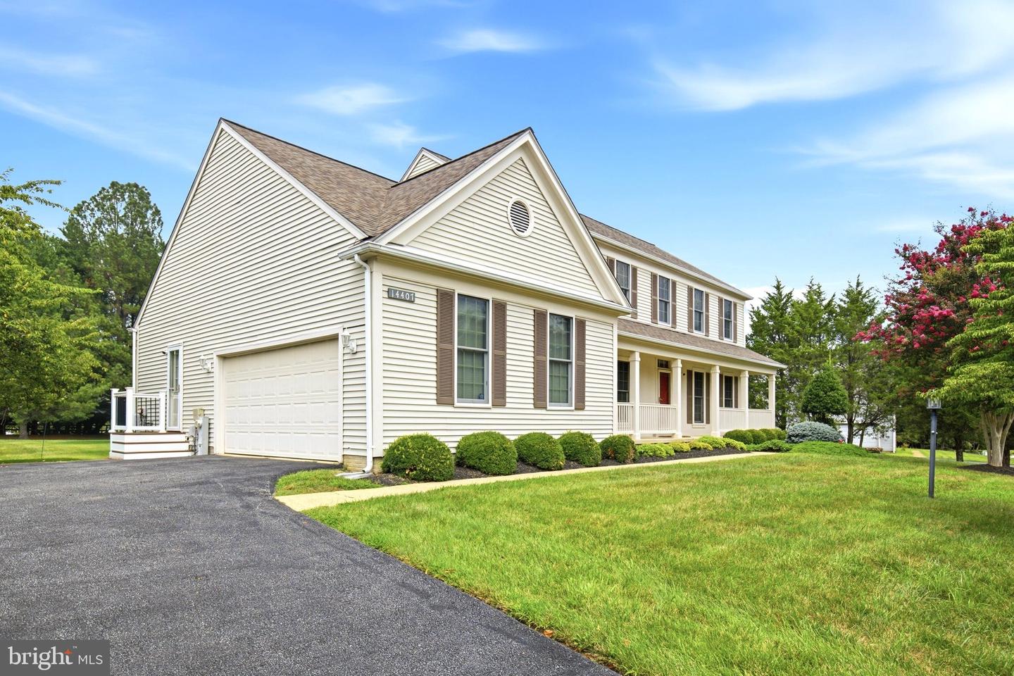 14407 Secretariat Dr Property Photo 7