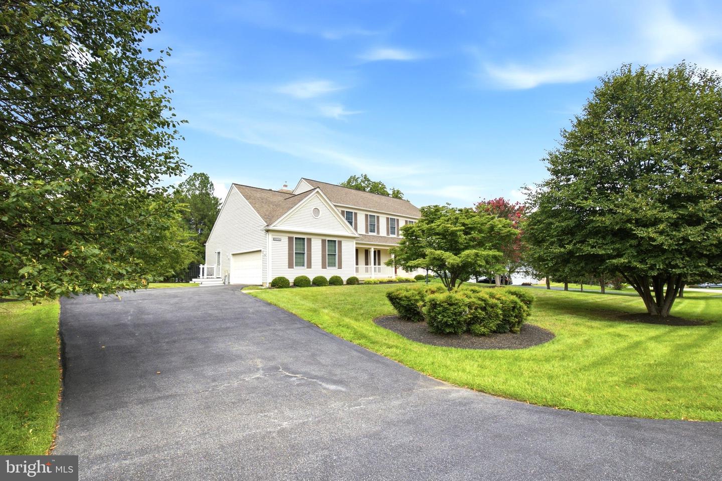 14407 Secretariat Dr Property Photo 8