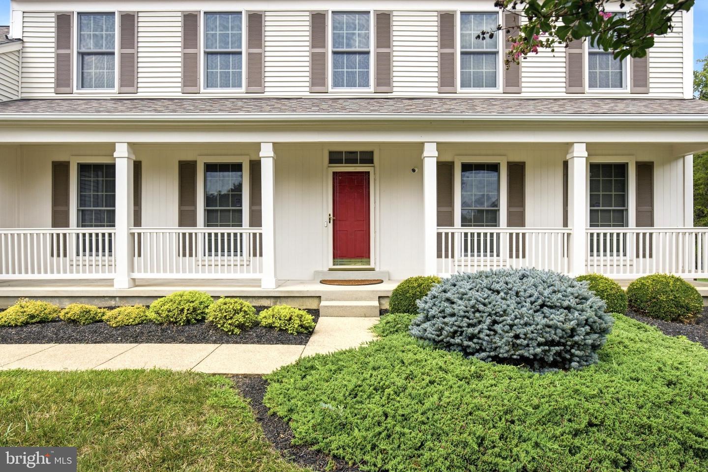 14407 Secretariat Dr Property Photo 9