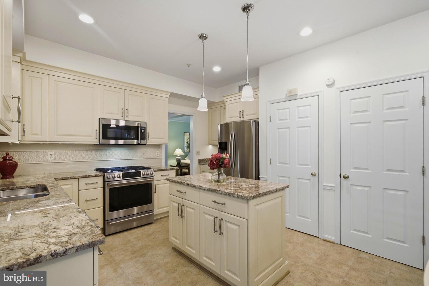 14407 Secretariat Dr Property Photo 22