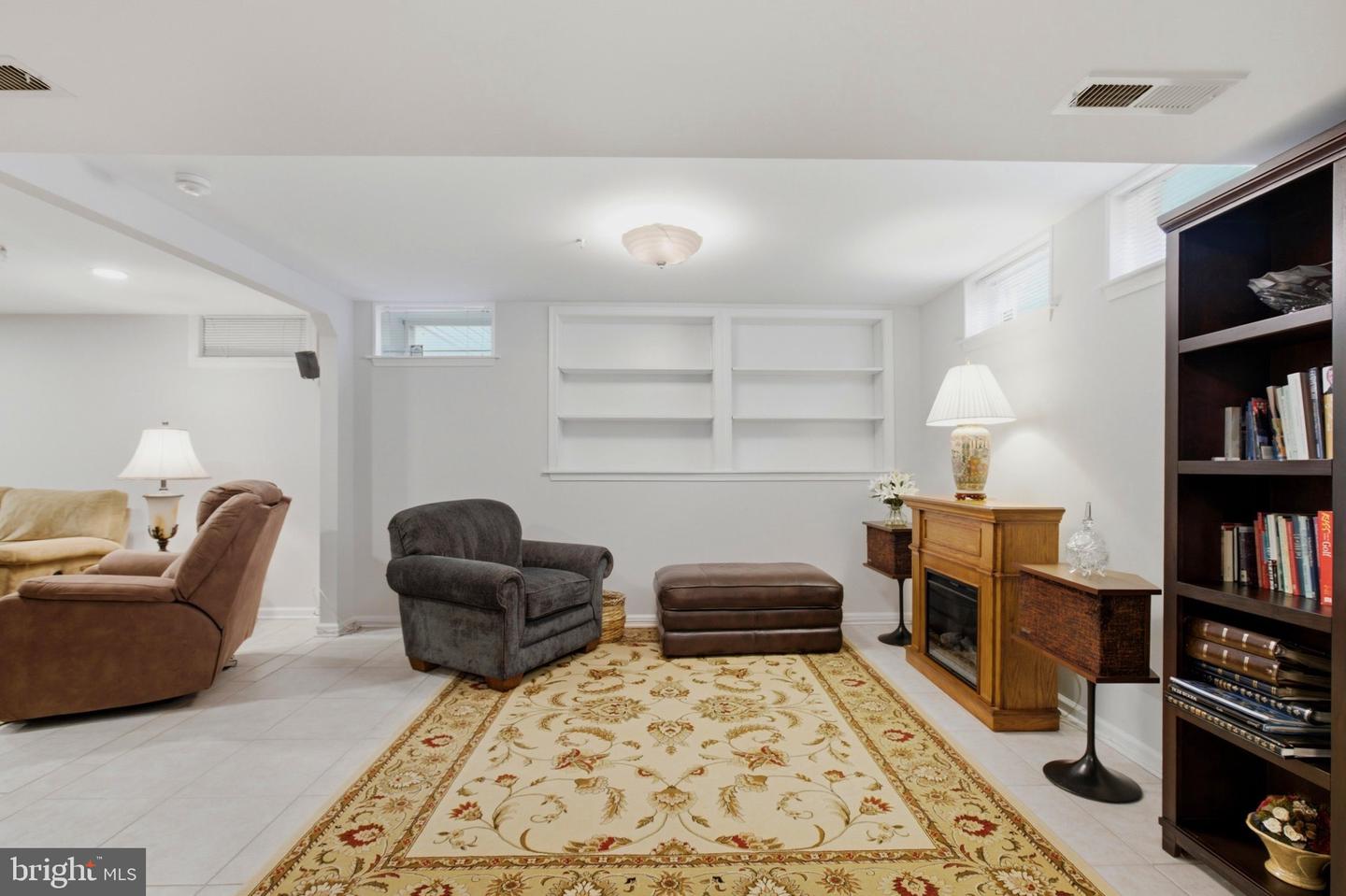 14407 Secretariat Dr Property Photo 55