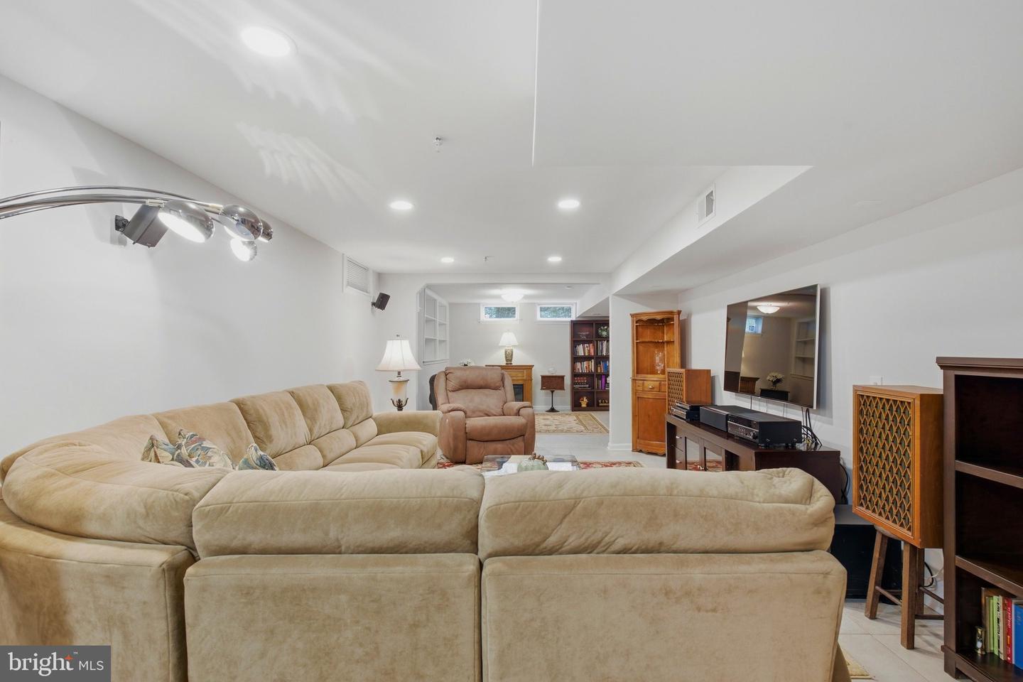14407 Secretariat Dr Property Photo 57