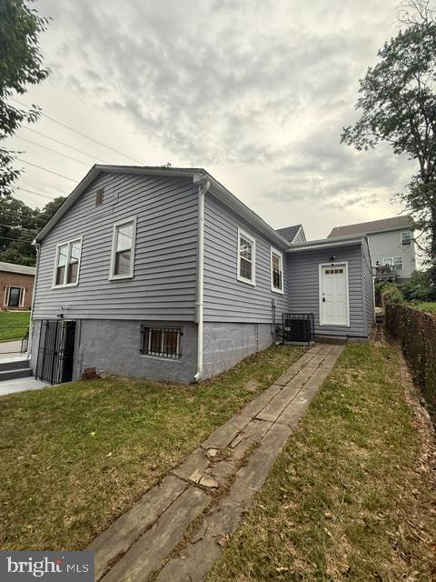 1629 Quarter Ave Property Photo 4