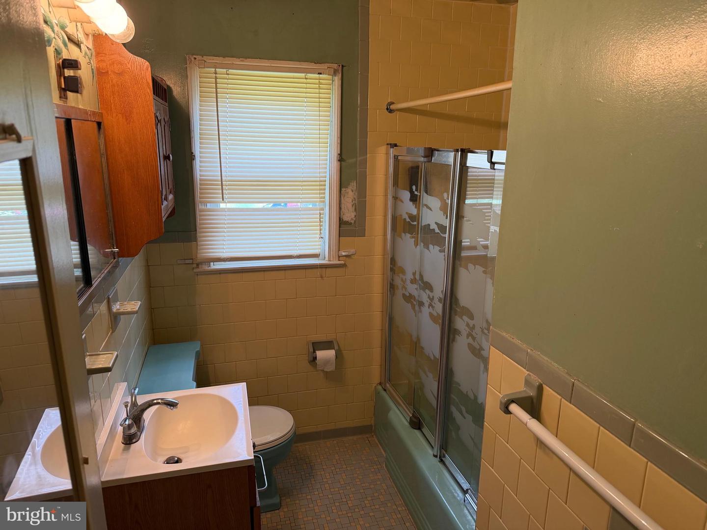 9309 Tuckerman St Property Photo 8