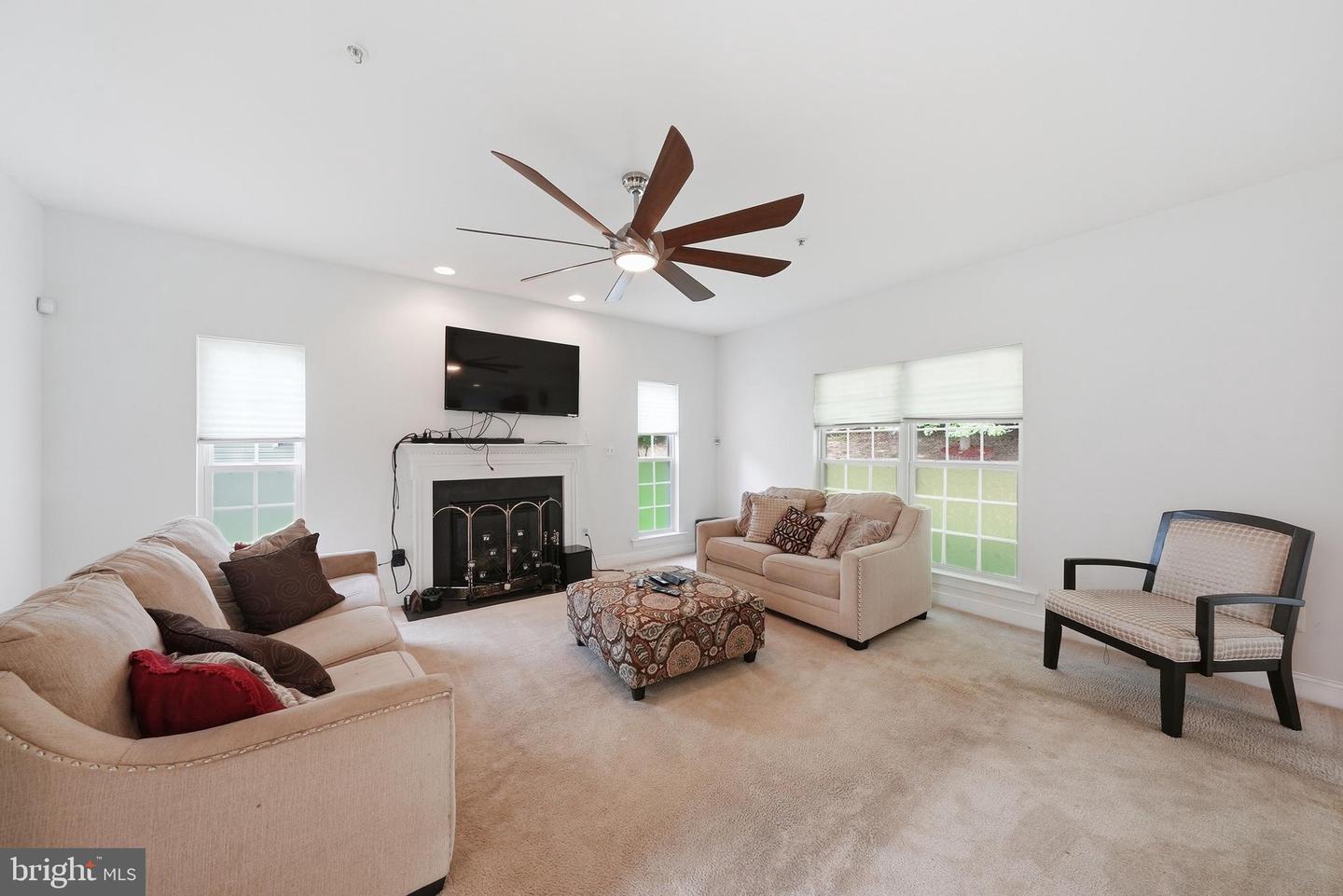 9009 Eldon Dr Property Photo 8