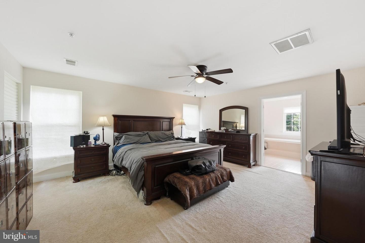 9009 Eldon Dr Property Photo 17