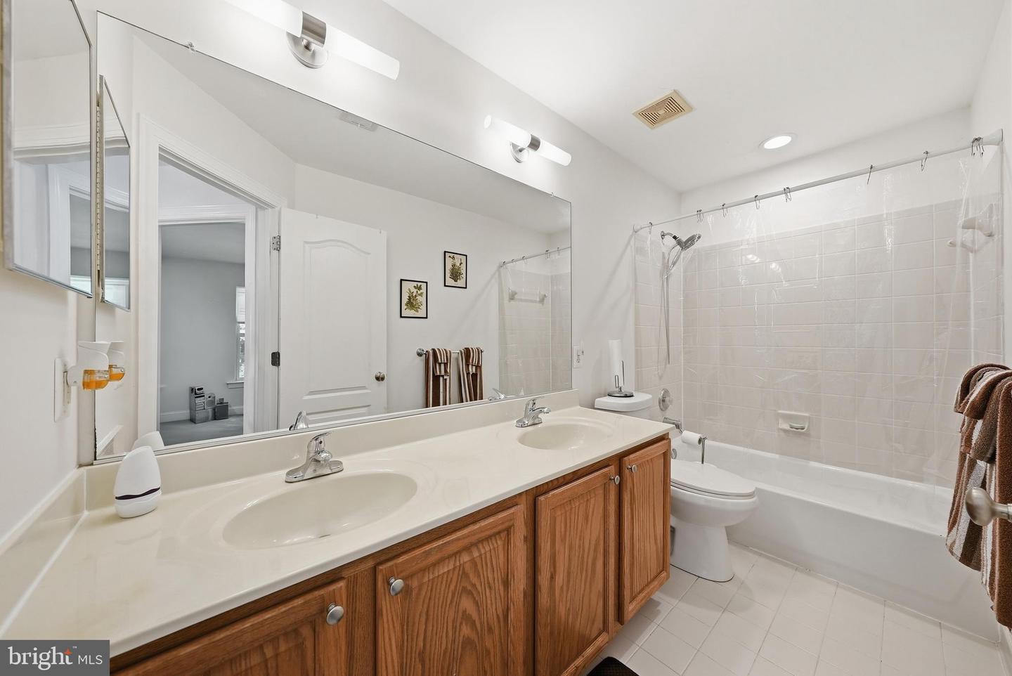 9009 Eldon Dr Property Photo 25