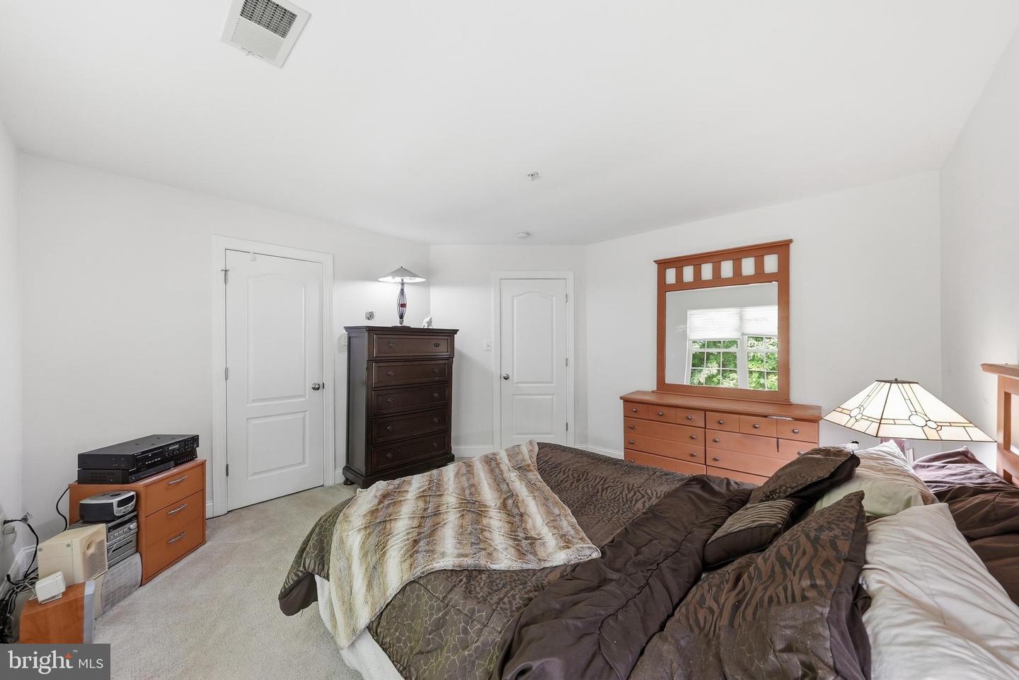 9009 Eldon Dr Property Photo 27