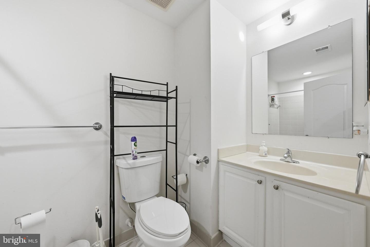 9009 Eldon Dr Property Photo 33