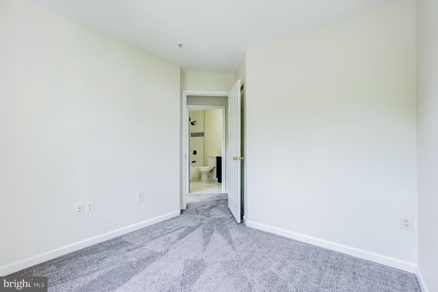 4302 Day Lily Dr Property Photo 23