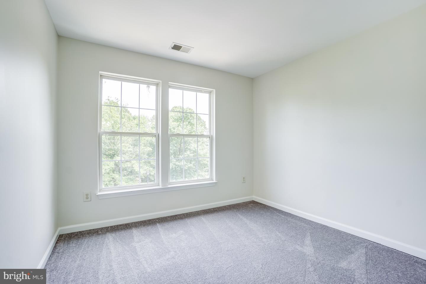 4302 Day Lily Dr Property Photo 25