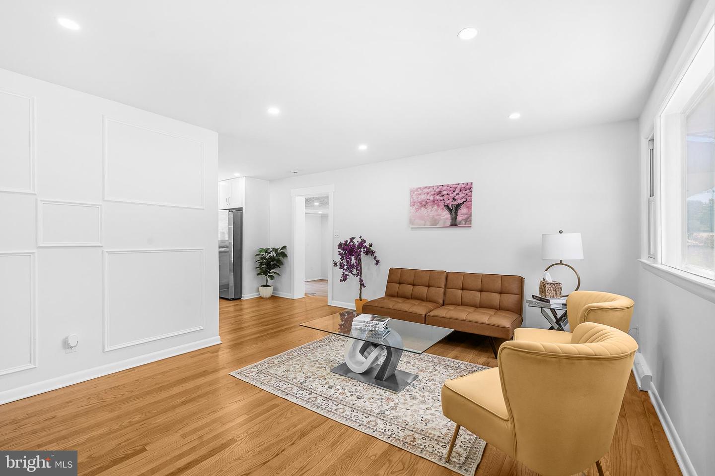 8618 Lantern Ln Property Photo 9
