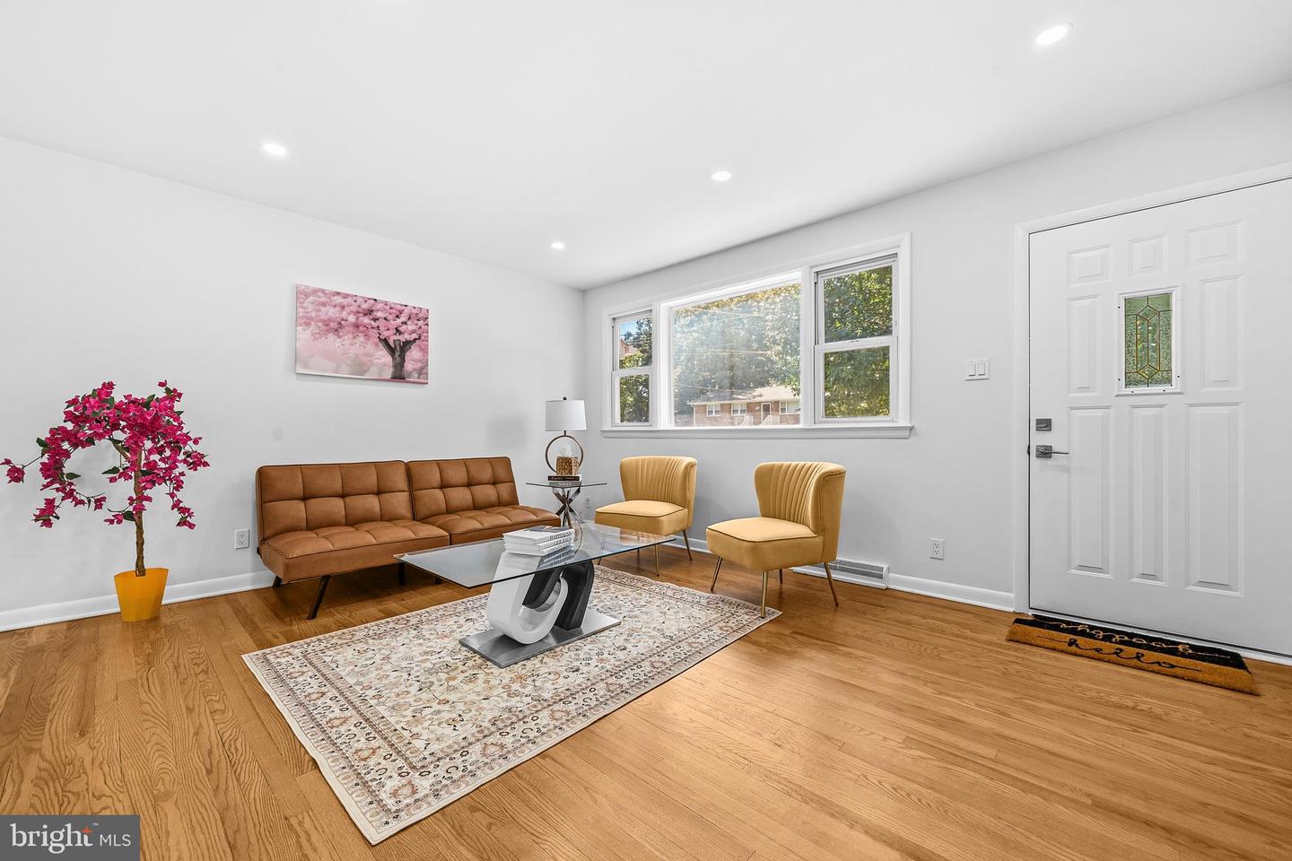 8618 Lantern Ln Property Photo 10