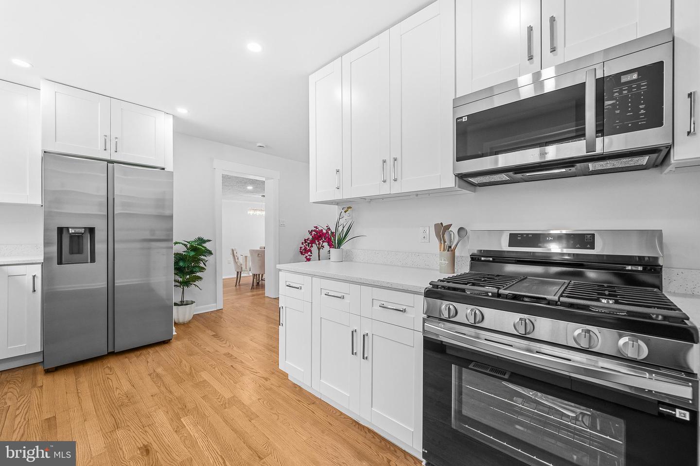 8618 Lantern Ln Property Photo 13