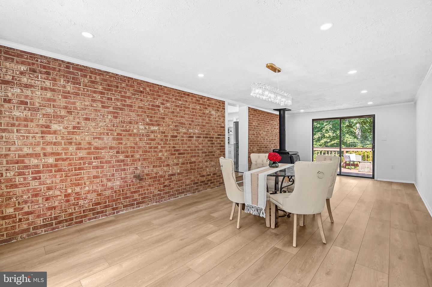 8618 Lantern Ln Property Photo 16