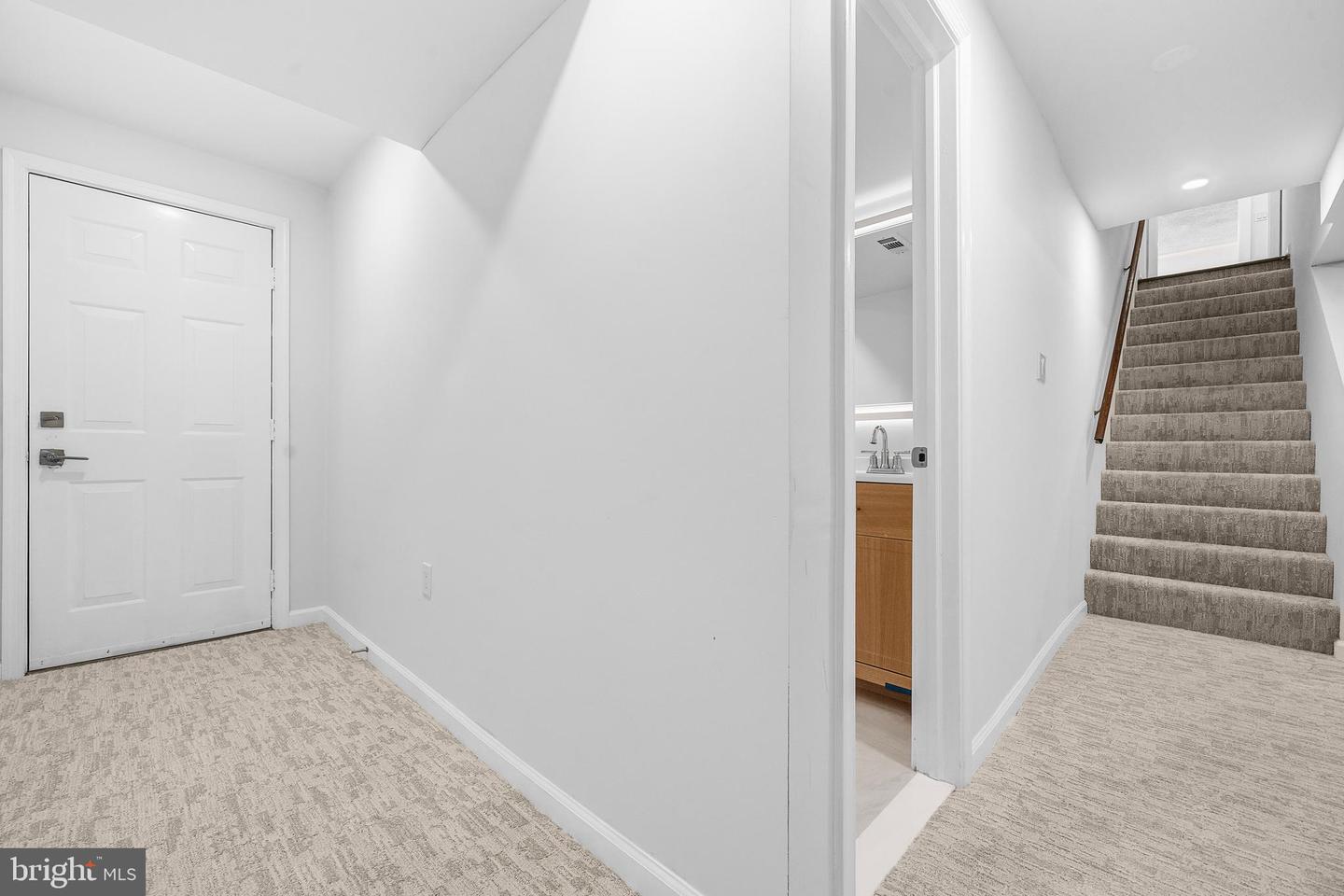 8618 Lantern Ln Property Photo 38