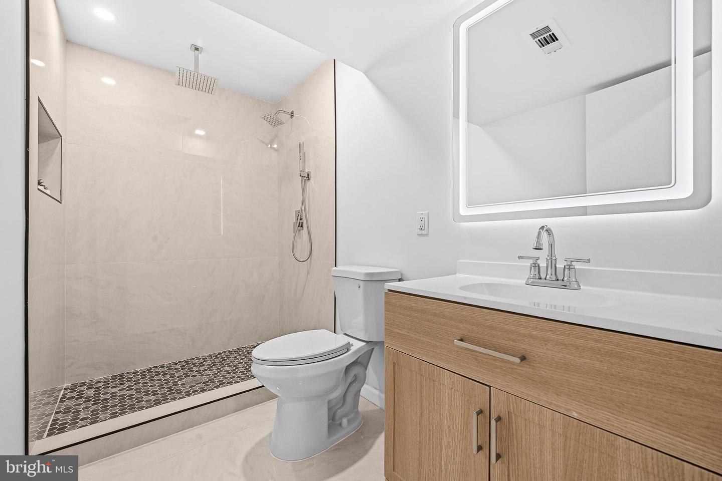 8618 Lantern Ln Property Photo 39