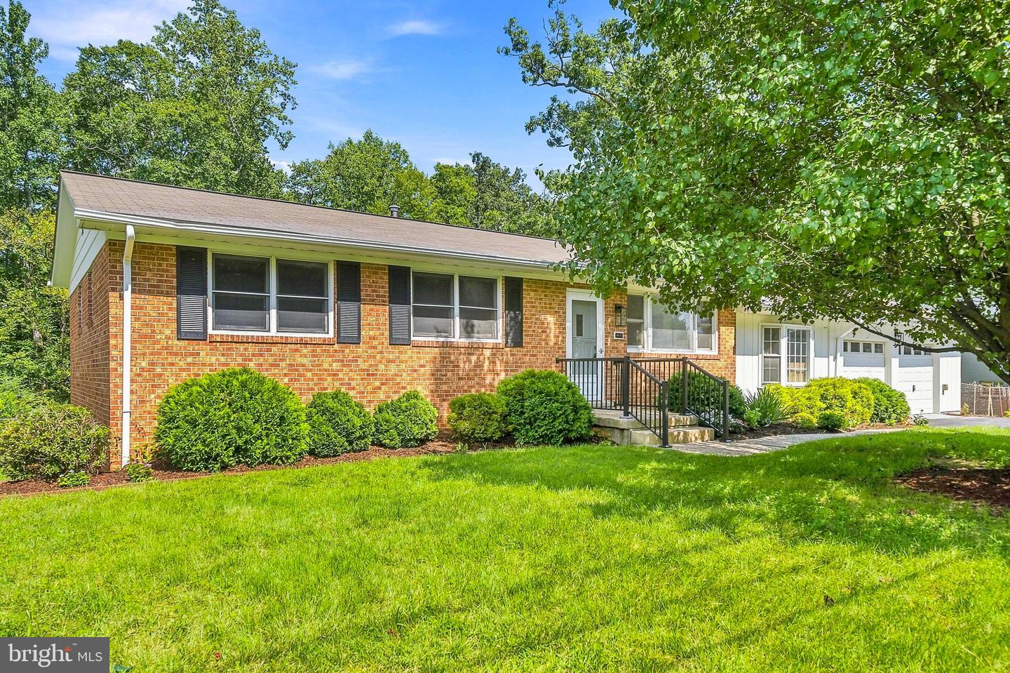 8618 Lantern Ln Property Photo 44