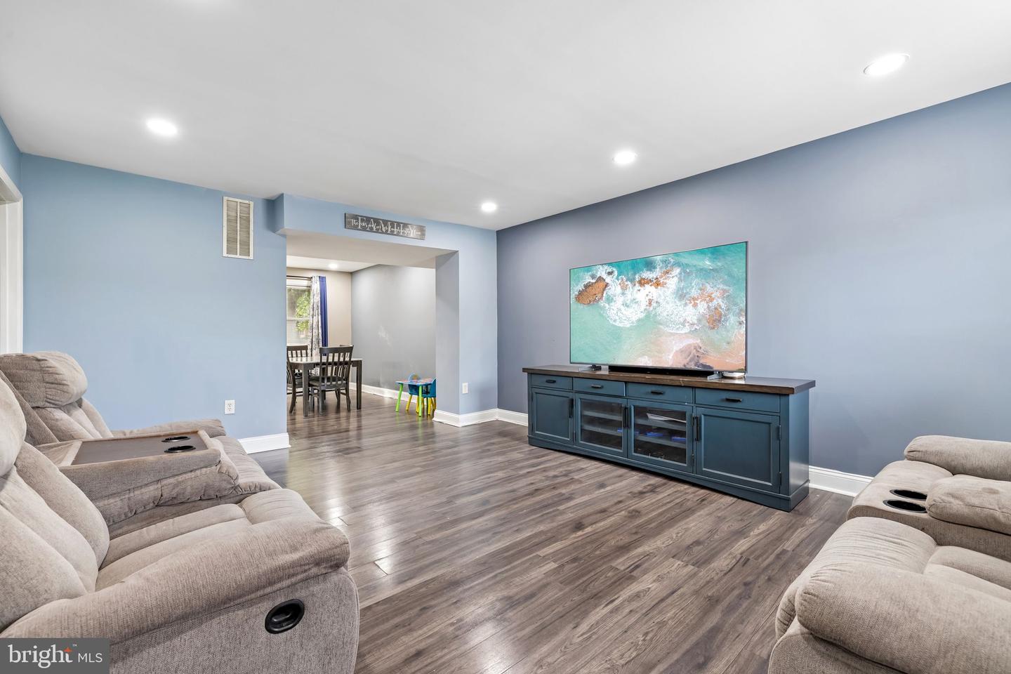 8144 Imperial Dr #4-c Property Photo 7