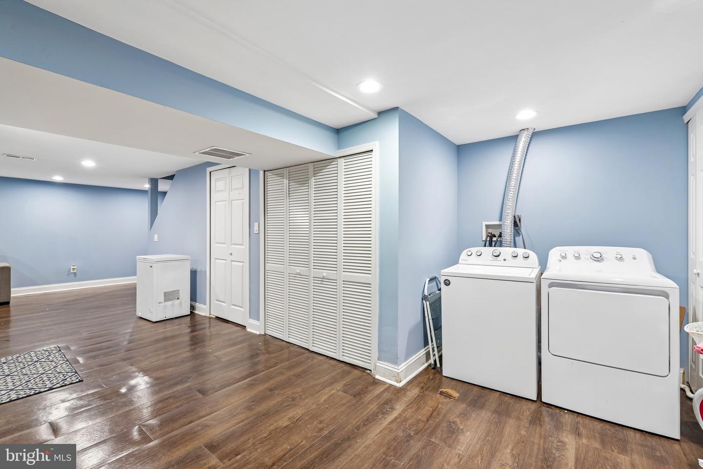 8144 Imperial Dr #4-c Property Photo 31