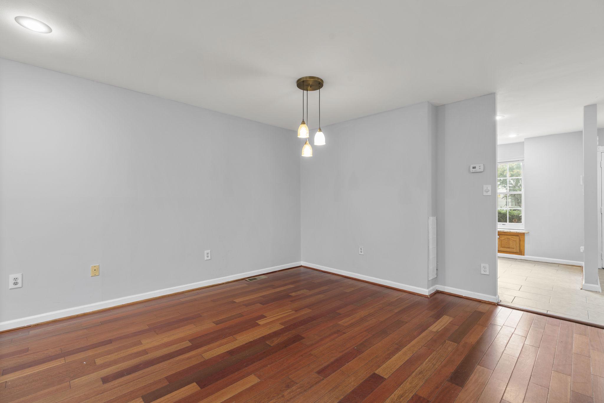 8437 Snowden Oaks Pl Property Photo 10