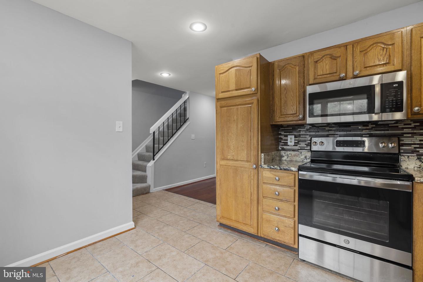 8437 Snowden Oaks Pl Property Photo 14